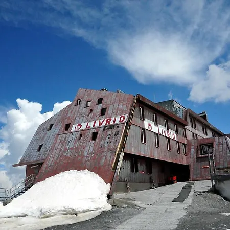 Livrio Hotel 3*